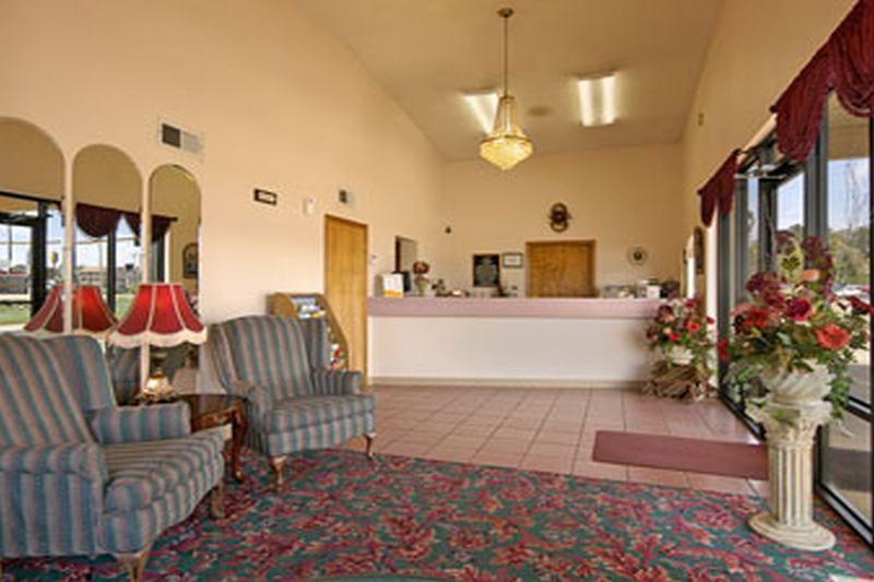Super 8 By Wyndham Clarksville Ar מראה פנימי תמונה