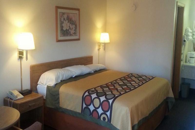 Super 8 By Wyndham Clarksville Ar מראה חיצוני תמונה